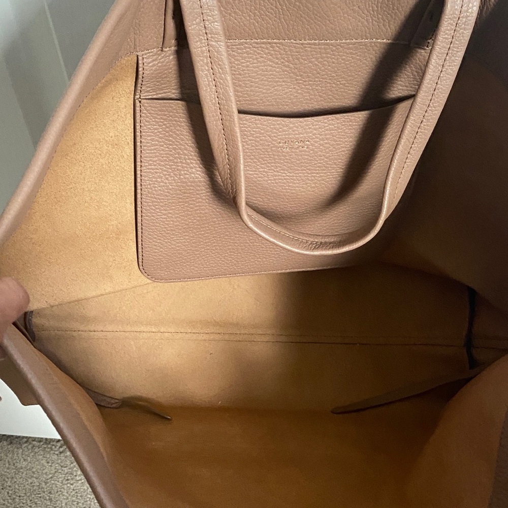 Cuyana Blush Leather Tote Bag - Picture 5 of 7
